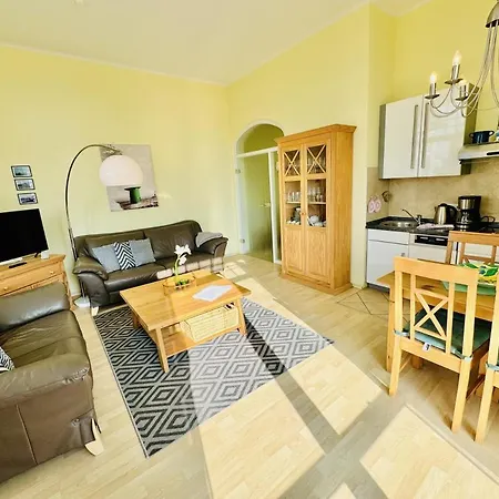 Lotsenhaus/traumschiff * Rostock